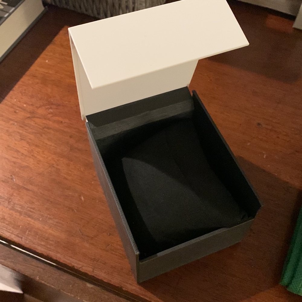 Citizen watch box - Picture 2 of 2